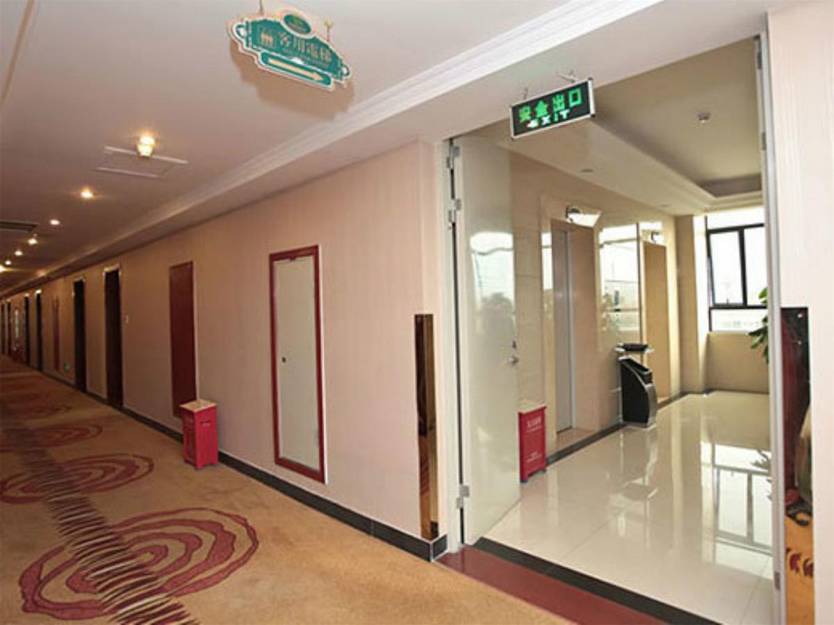Vienna Hotel Guangzhou Airport Exterior foto