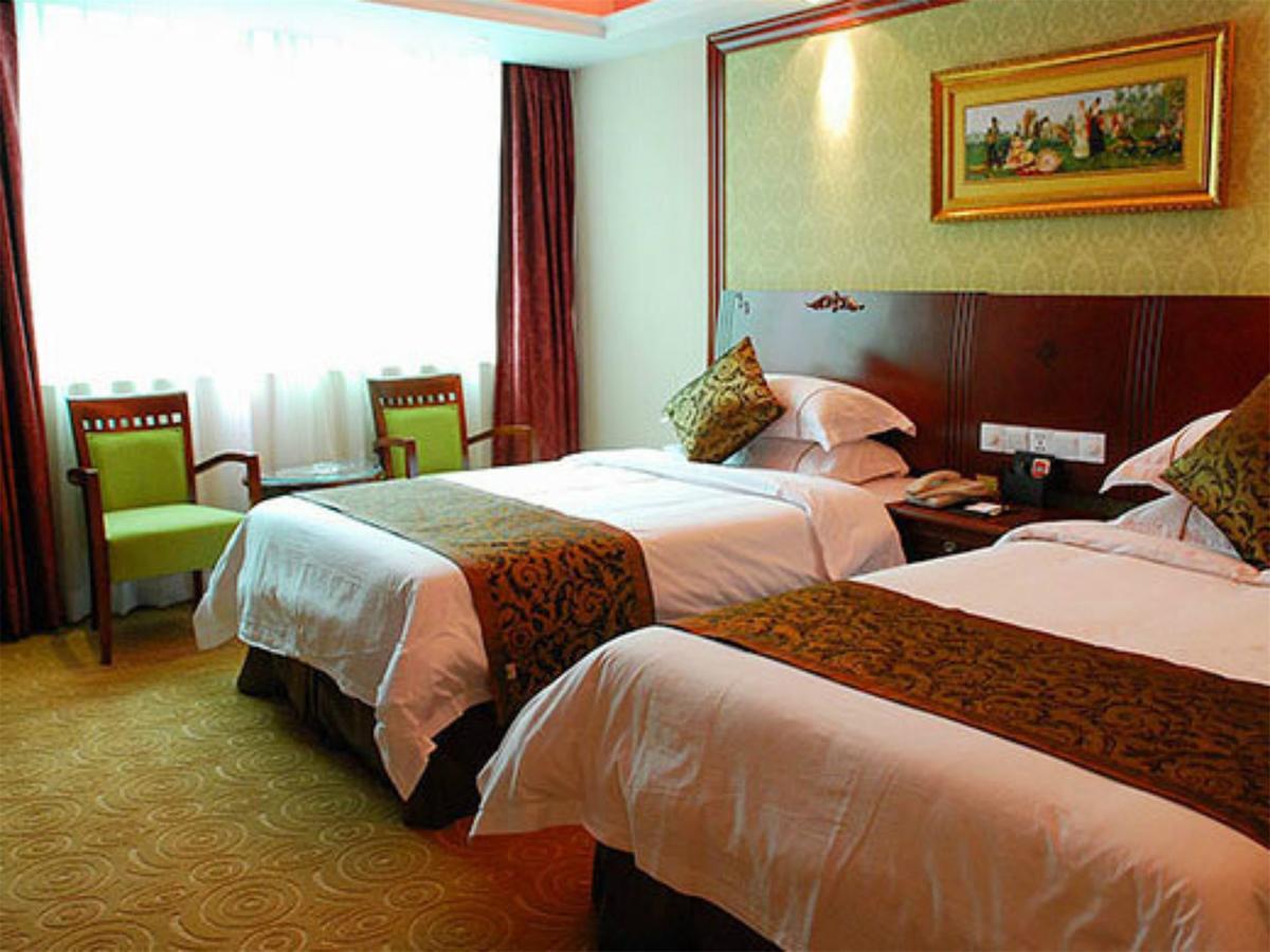 Vienna Hotel Guangzhou Airport Exterior foto