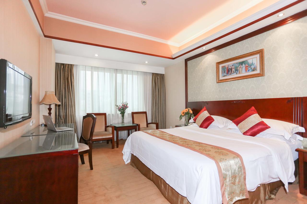 Vienna Hotel Guangzhou Airport Exterior foto