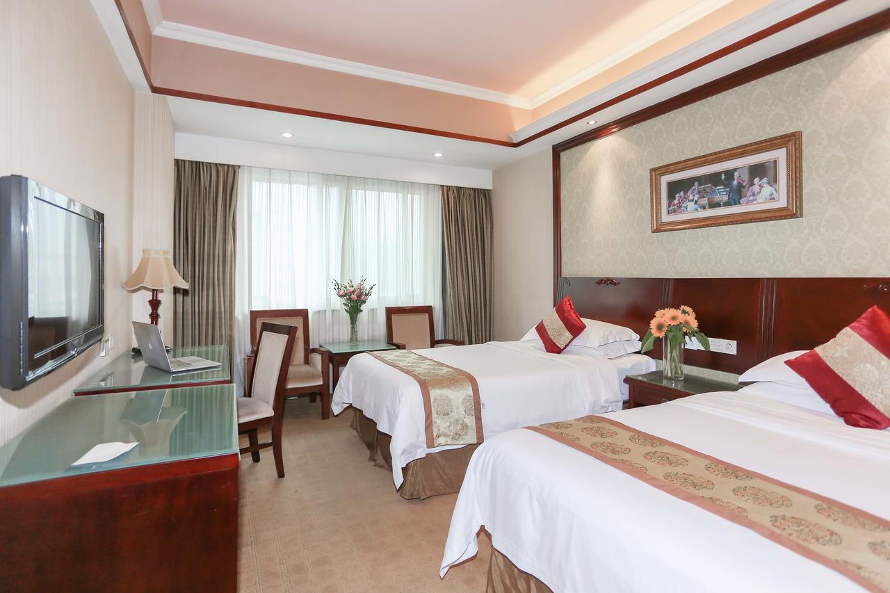Vienna Hotel Guangzhou Airport Exterior foto