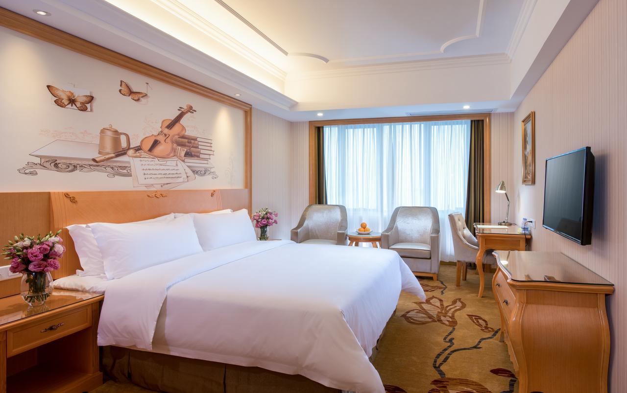 Vienna Hotel Guangzhou Airport Exterior foto